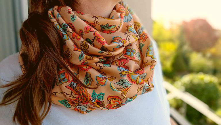 Maak een luchtige infinity scarf voor de lente